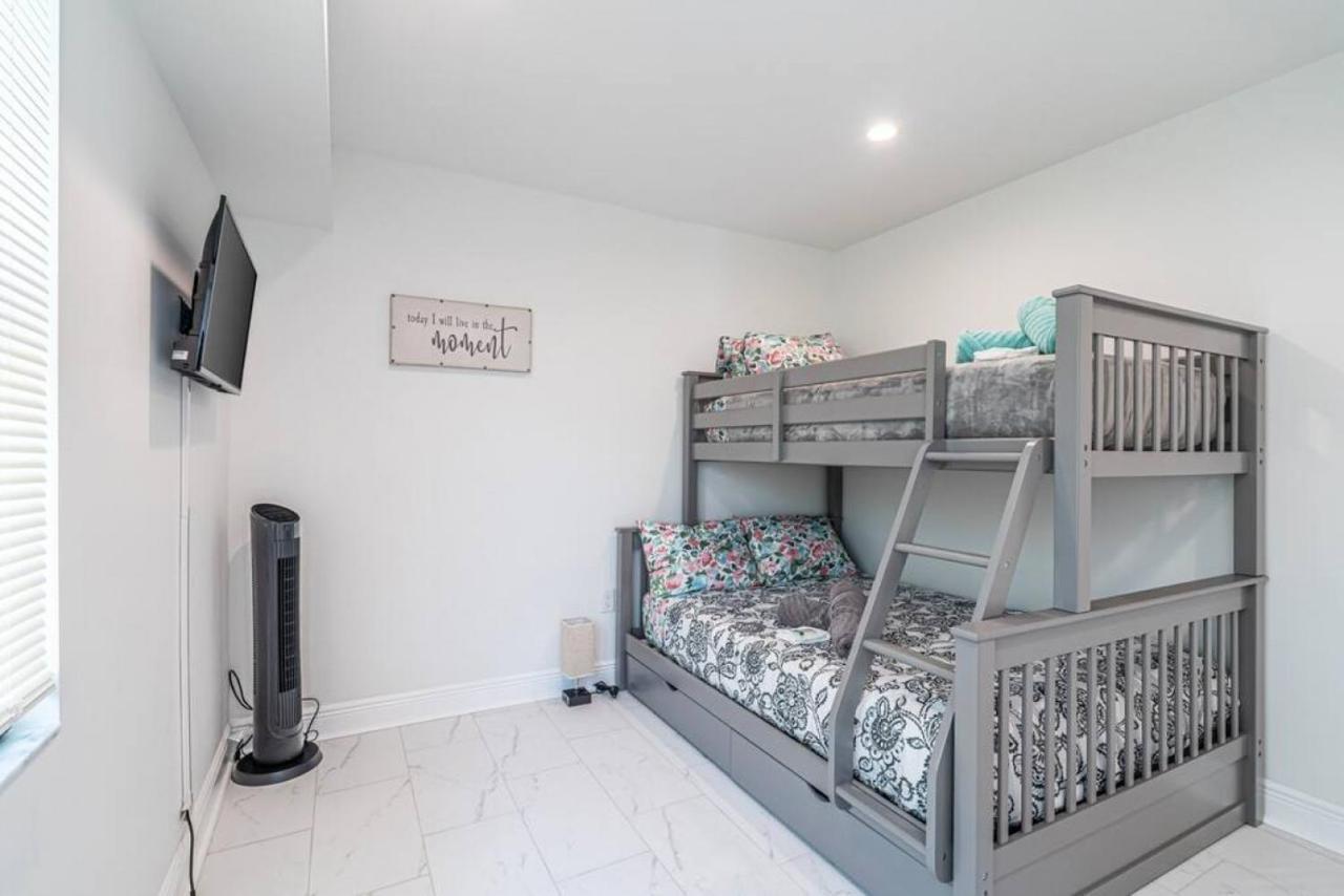 The Purple Pelican Beachfront With Ocean Balcony Unit 1 فورت لودرديل المظهر الخارجي الصورة